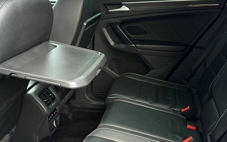 Volkswagen Tiguan II, 2018 год, 2 049 999 рублей, 22 фотография