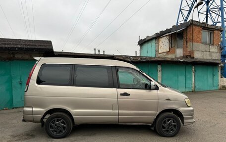 Toyota Town Ace III, 1999 год, 710 000 рублей, 2 фотография