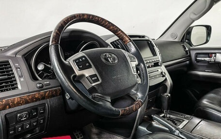 Toyota Land Cruiser 200, 2013 год, 4 199 000 рублей, 13 фотография