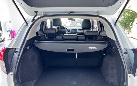 Honda Vezel, 2022 год, 1 410 000 рублей, 19 фотография