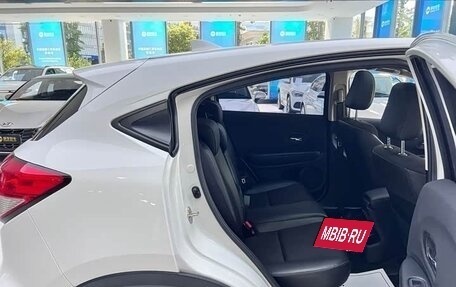 Honda Vezel, 2022 год, 1 410 000 рублей, 20 фотография