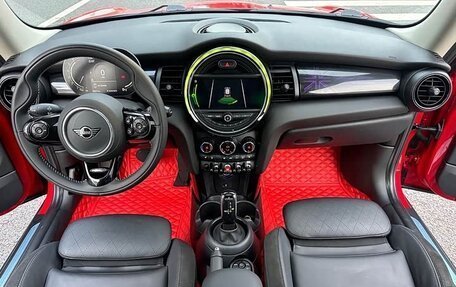 MINI Hatch, 2021 год, 2 070 000 рублей, 10 фотография