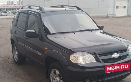 Chevrolet Niva I рестайлинг, 2010 год, 355 000 рублей, 3 фотография