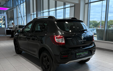 Renault Sandero II рестайлинг, 2017 год, 944 000 рублей, 8 фотография