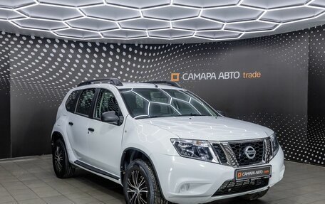 Nissan Terrano III, 2015 год, 1 006 000 рублей, 3 фотография
