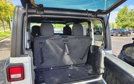 Jeep Wrangler, 2021 год, 3 860 000 рублей, 10 фотография