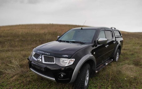 Mitsubishi L200 IV рестайлинг, 2012 год, 1 800 000 рублей, 1 фотография