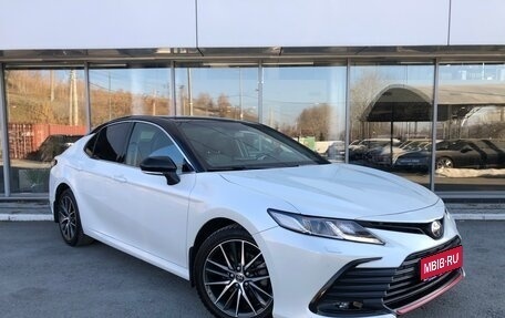 Toyota Camry, 2021 год, 3 125 000 рублей, 1 фотография