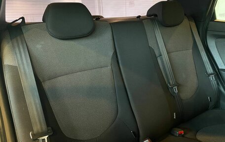 Hyundai Solaris II рестайлинг, 2011 год, 550 000 рублей, 32 фотография