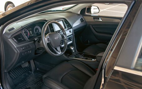 Hyundai Sonata VII, 2019 год, 1 780 000 рублей, 13 фотография