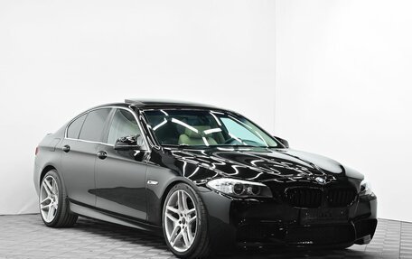 BMW 5 серия, 2013 год, 1 550 000 рублей, 2 фотография