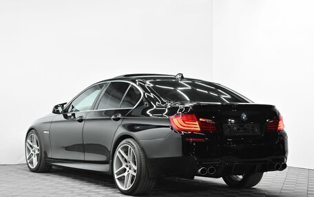 BMW 5 серия, 2013 год, 1 550 000 рублей, 3 фотография