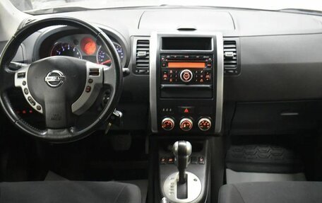 Nissan X-Trail, 2010 год, 879 000 рублей, 10 фотография