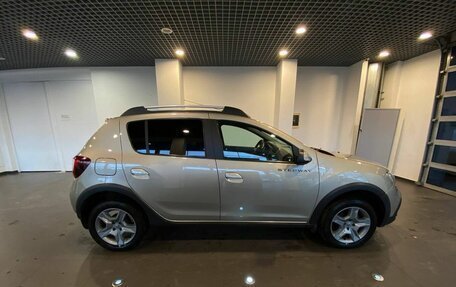 Renault Sandero II рестайлинг, 2021 год, 1 370 000 рублей, 12 фотография