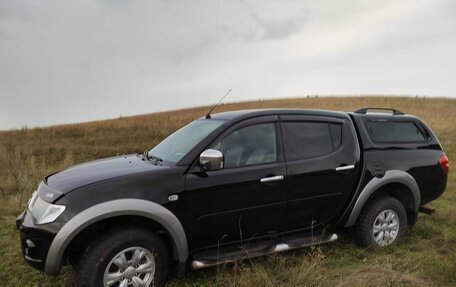 Mitsubishi L200 IV рестайлинг, 2012 год, 1 800 000 рублей, 3 фотография