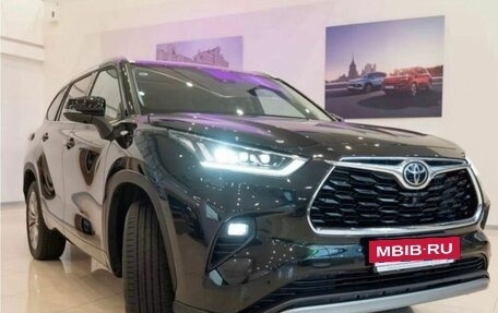 Toyota Highlander, 2025 год, 6 300 000 рублей, 2 фотография