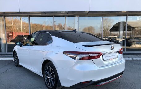 Toyota Camry, 2021 год, 3 125 000 рублей, 5 фотография