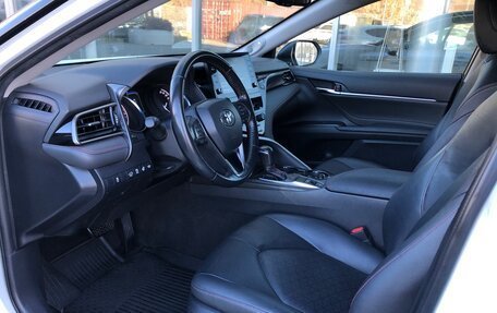 Toyota Camry, 2021 год, 3 125 000 рублей, 12 фотография