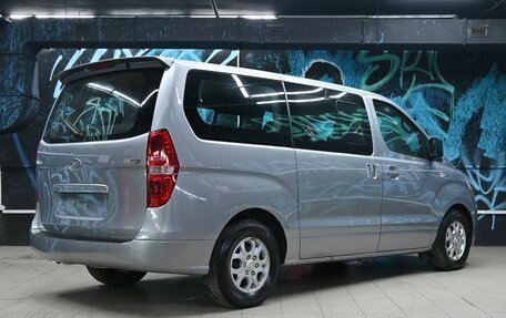 Hyundai Grand Starex Grand Starex I рестайлинг 2, 2014 год, 2 000 000 рублей, 4 фотография