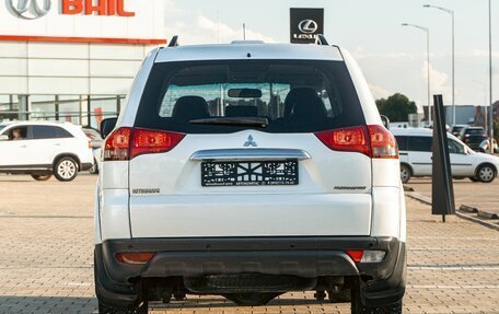 Mitsubishi Pajero Sport II рестайлинг, 2015 год, 2 255 000 рублей, 5 фотография