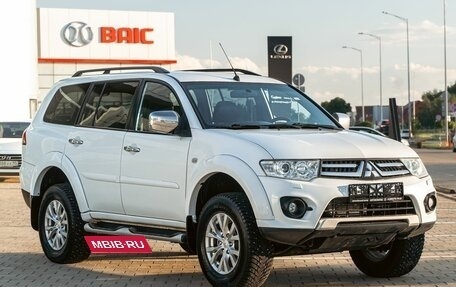 Mitsubishi Pajero Sport II рестайлинг, 2015 год, 2 255 000 рублей, 3 фотография
