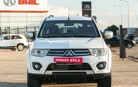 Mitsubishi Pajero Sport II рестайлинг, 2015 год, 2 255 000 рублей, 2 фотография