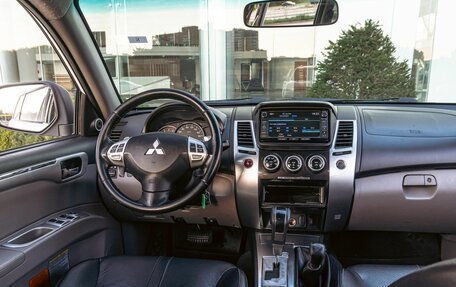 Mitsubishi Pajero Sport II рестайлинг, 2015 год, 2 255 000 рублей, 17 фотография