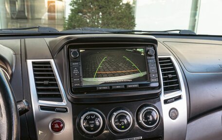 Mitsubishi Pajero Sport II рестайлинг, 2015 год, 2 255 000 рублей, 15 фотография