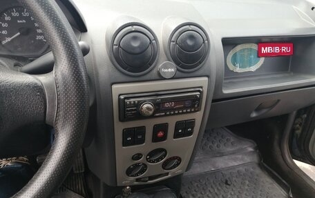 Renault Logan I, 2006 год, 140 000 рублей, 1 фотография