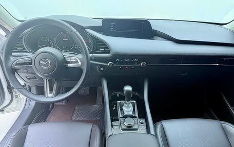 Mazda 3, 2022 год, 2 200 000 рублей, 6 фотография