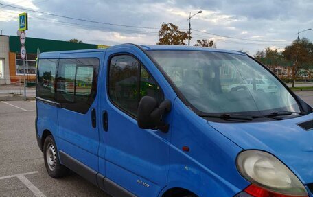 Renault Trafic, 2003 год, 850 000 рублей, 3 фотография