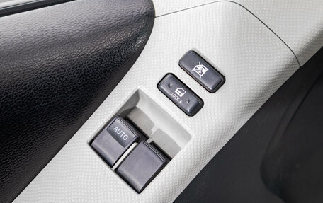 Toyota Yaris III рестайлинг, 2008 год, 599 000 рублей, 13 фотография