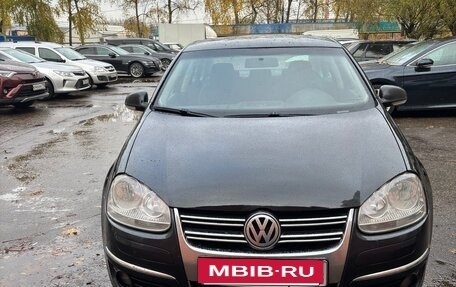 Volkswagen Jetta VI, 2009 год, 480 000 рублей, 2 фотография