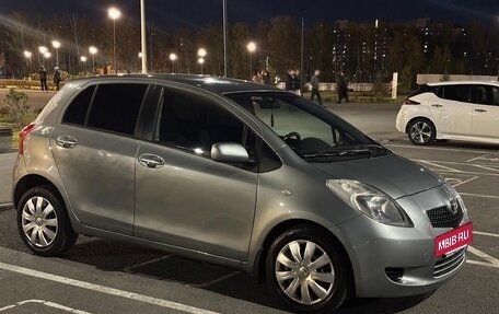Toyota Yaris III рестайлинг, 2006 год, 540 000 рублей, 3 фотография