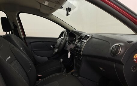 Renault Sandero II рестайлинг, 2015 год, 915 000 рублей, 9 фотография