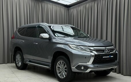 Mitsubishi Pajero Sport III рестайлинг, 2017 год, 2 449 000 рублей, 3 фотография