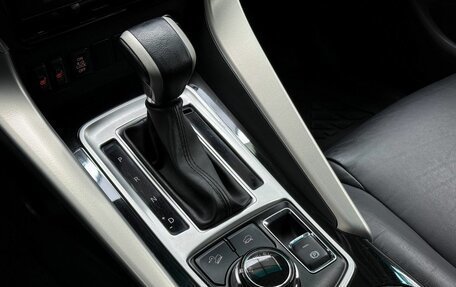 Mitsubishi Pajero Sport III рестайлинг, 2017 год, 2 449 000 рублей, 15 фотография