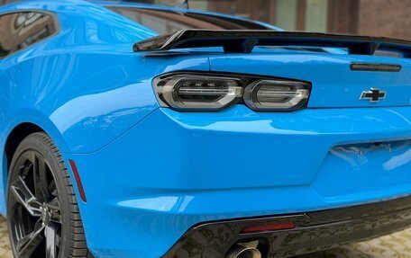 Chevrolet Camaro VI, 2022 год, 3 550 000 рублей, 10 фотография