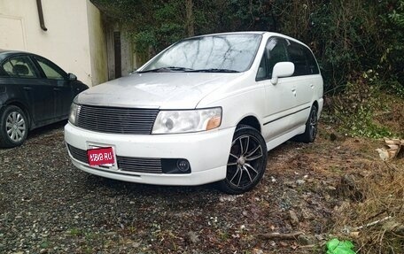 Nissan Bassara, 2000 год, 370 000 рублей, 1 фотография