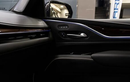 Cadillac Escalade V, 2023 год, 15 488 008 рублей, 15 фотография