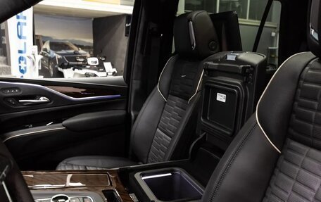 Cadillac Escalade V, 2023 год, 15 488 008 рублей, 23 фотография