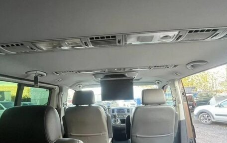 Volkswagen Multivan T5, 2010 год, 2 050 000 рублей, 9 фотография