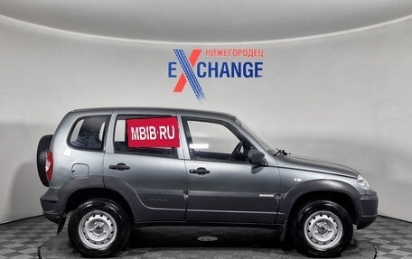 Chevrolet Niva I рестайлинг, 2015 год, 559 000 рублей, 3 фотография