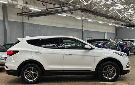 Hyundai Santa Fe III рестайлинг, 2017 год, 2 580 000 рублей, 4 фотография