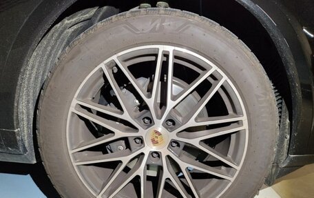 Porsche Cayenne III, 2024 год, 13 900 000 рублей, 25 фотография