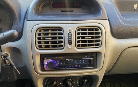 Renault Symbol I, 2005 год, 260 000 рублей, 2 фотография