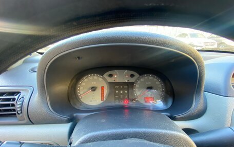 Renault Symbol I, 2005 год, 260 000 рублей, 4 фотография