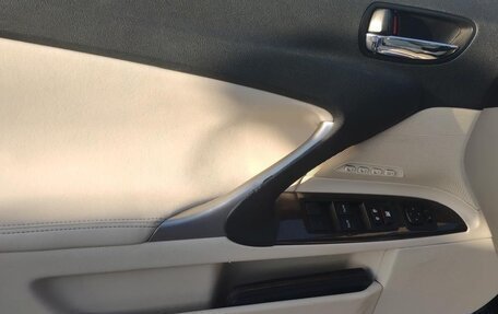 Lexus IS II рестайлинг 2, 2009 год, 1 800 000 рублей, 12 фотография