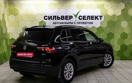 Volkswagen Tiguan II, 2020 год, 2 450 000 рублей, 2 фотография