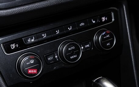 Volkswagen Tiguan II, 2020 год, 2 450 000 рублей, 21 фотография